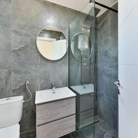 Unique V With Pool * בנקובאץ