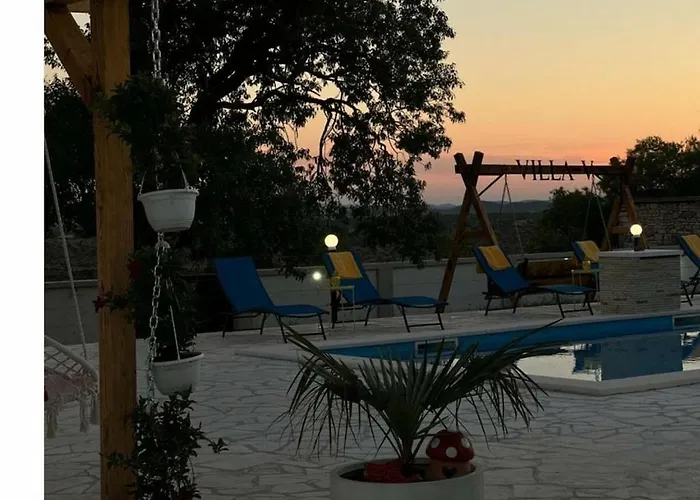 Unique V With Pool * Benkovac